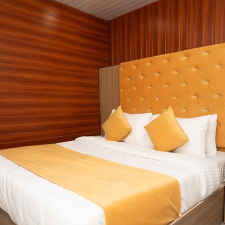 Hotel Priceless Suite Bombay Exhibition Centre Goregaon West Bombay Exterior foto